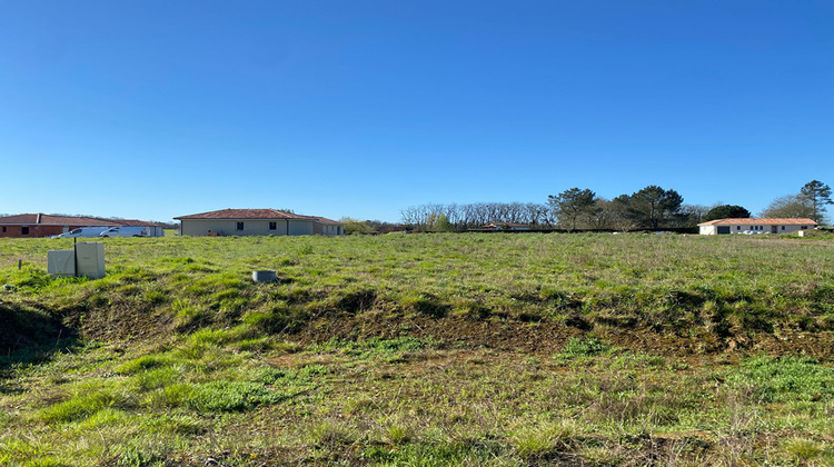 Ma-Cabane - Vente Terrain CARCARES-SAINTE-CROIX, 800 m²