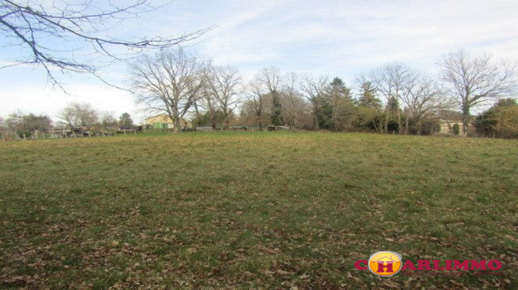 Ma-Cabane - Vente Terrain Chabanais, 5565 m²