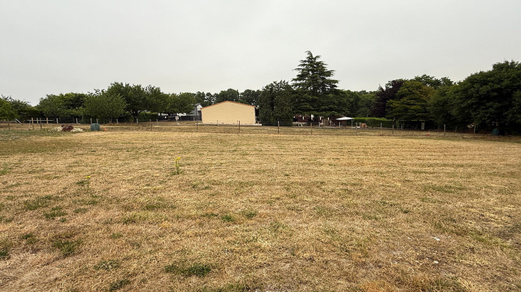 Ma-Cabane - Vente Terrain CHAMPNIERS, 847 m²