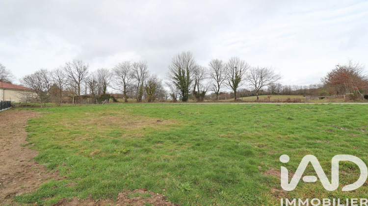 Ma-Cabane - Vente Terrain Chaptelat, 1037 m²