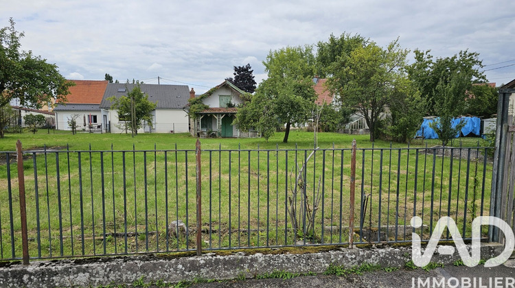 Ma-Cabane - Vente Terrain Charmes, 882 m²