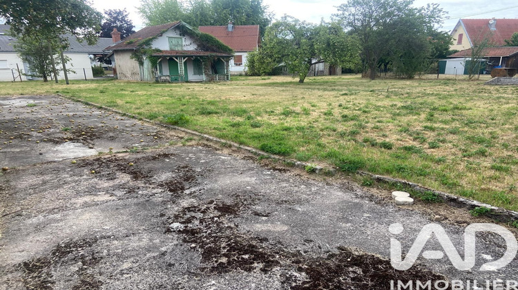 Ma-Cabane - Vente Terrain Charmes, 882 m²