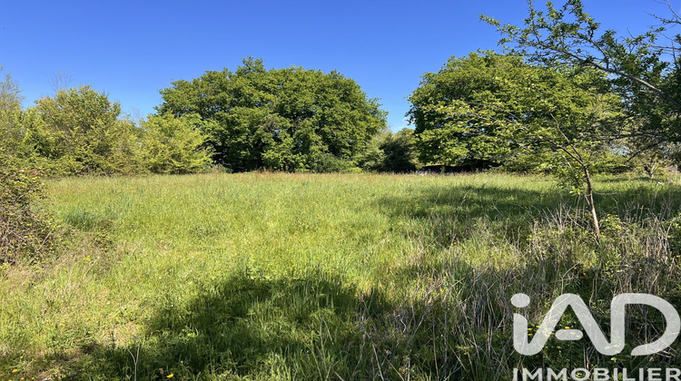 Ma-Cabane - Vente Terrain Charroux, 2685 m²
