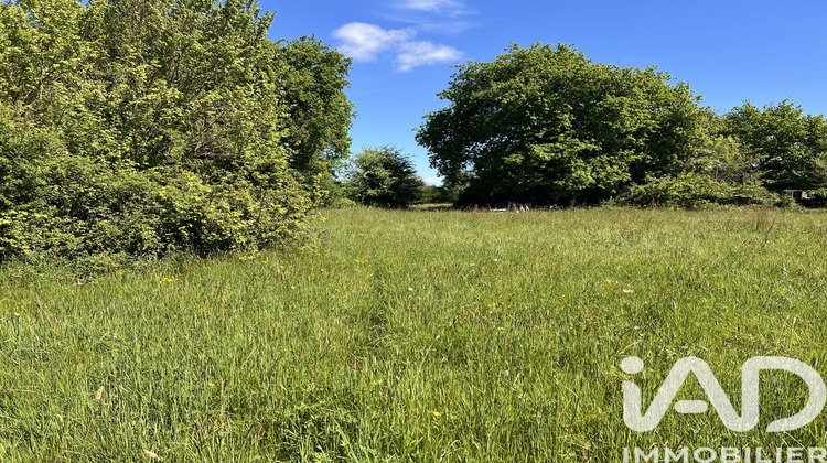 Ma-Cabane - Vente Terrain Charroux, 2685 m²