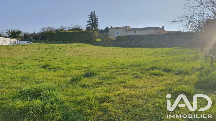 Ma-Cabane - Vente Terrain Chasseneuil-du-Poitou, 1604 m²