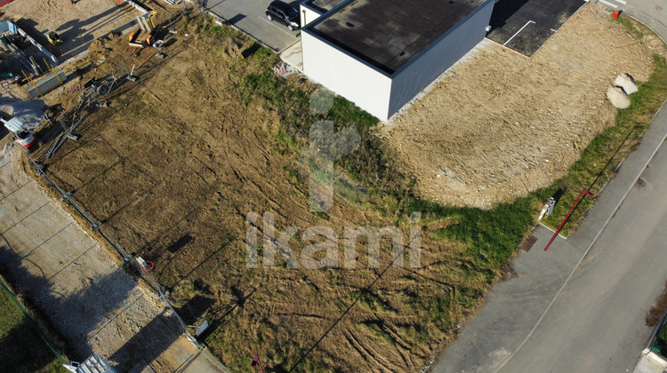 Ma-Cabane - Vente Terrain Châteauneuf-de-Galaure, 669 m²