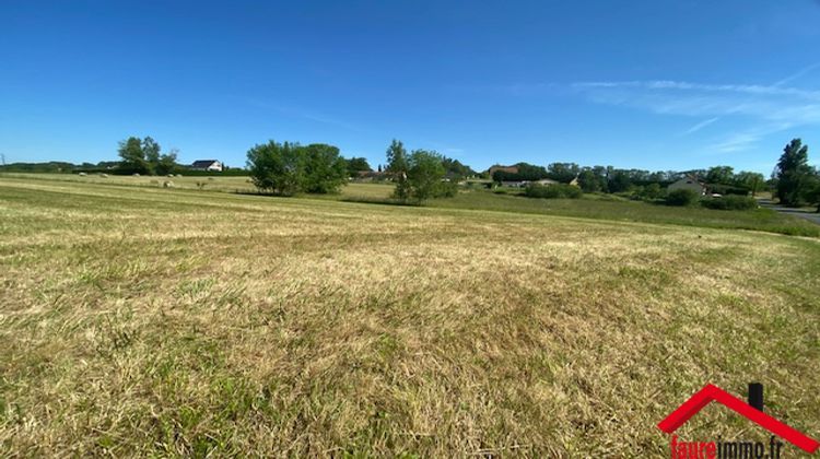 Ma-Cabane - Vente Terrain Chavagnac, 1500 m²