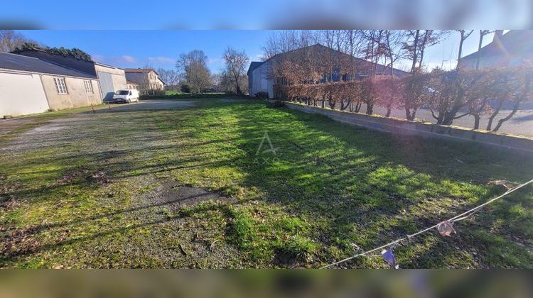 Ma-Cabane - Vente Terrain CHEMILLÉ EN ANJOU, 725 m²