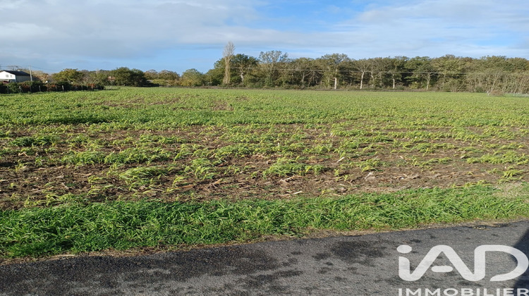 Ma-Cabane - Vente Terrain Chouppes, 3070 m²