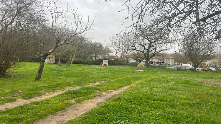 Ma-Cabane - Vente Terrain CIVAUX, 622 m²