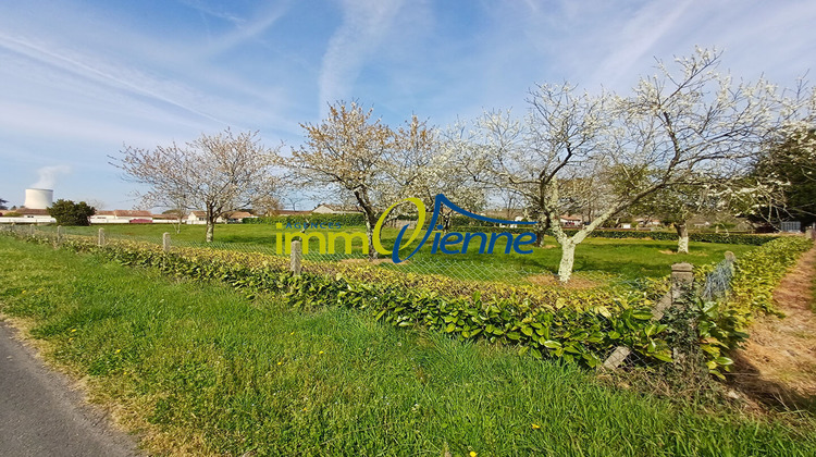 Ma-Cabane - Vente Terrain CIVAUX, 2851 m²