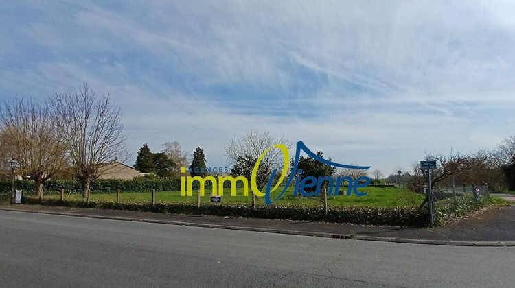 Ma-Cabane - Vente Terrain CIVAUX, 2851 m²