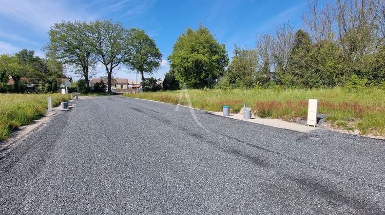 Ma-Cabane - Vente Terrain COMMEQUIERS, 667 m²