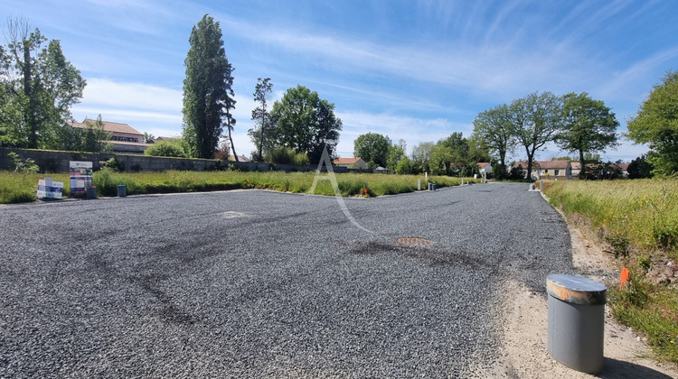 Ma-Cabane - Vente Terrain COMMEQUIERS, 667 m²