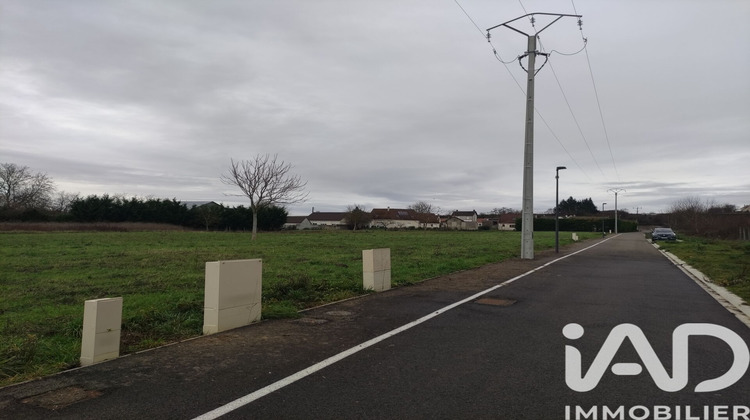 Ma-Cabane - Vente Terrain Courlon-sur-Yonne, 769 m²