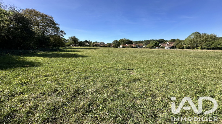 Ma-Cabane - Vente Terrain Crouy-sur-Ourcq, 3167 m²