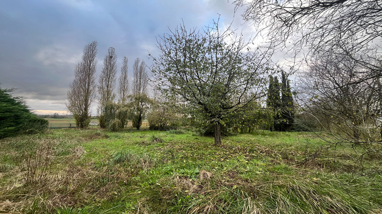 Ma-Cabane - Vente Terrain CROUZILLES, 2334 m²