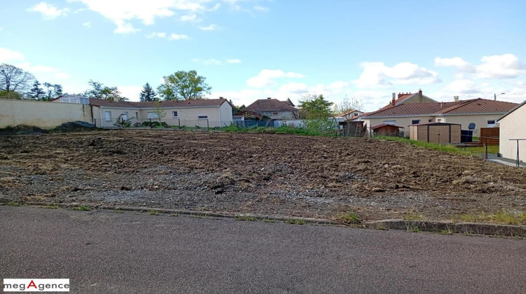 Ma-Cabane - Vente Terrain CUSSET, 700 m²