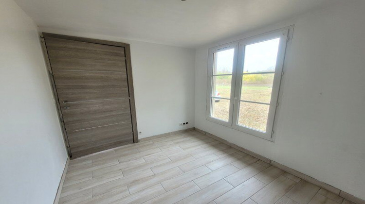 Ma-Cabane - Vente Terrain Descartes, 2490 m²