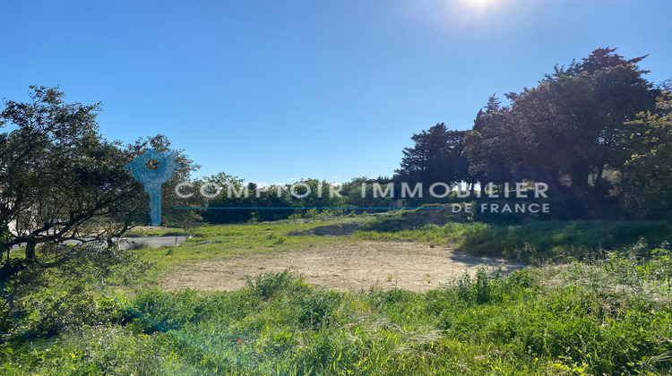 Ma-Cabane - Vente Terrain Entraigues-sur-la-Sorgue, 820 m²
