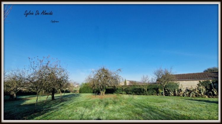 Ma-Cabane - Vente Terrain FEILLENS, 1604 m²