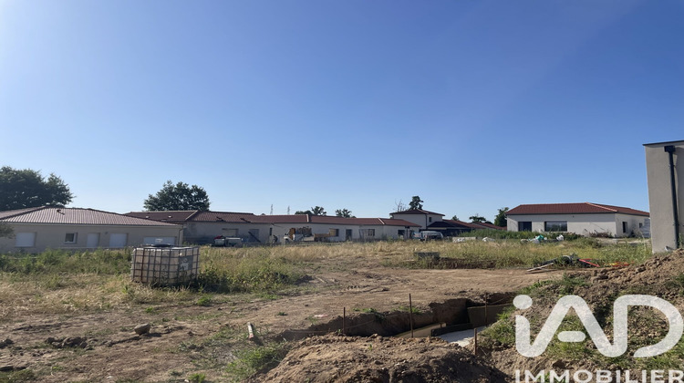 Ma-Cabane - Vente Terrain Feurs, 608 m²