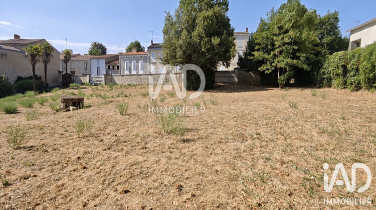 Ma-Cabane - Vente Terrain Fontenay-le-Comte, 1636 m²