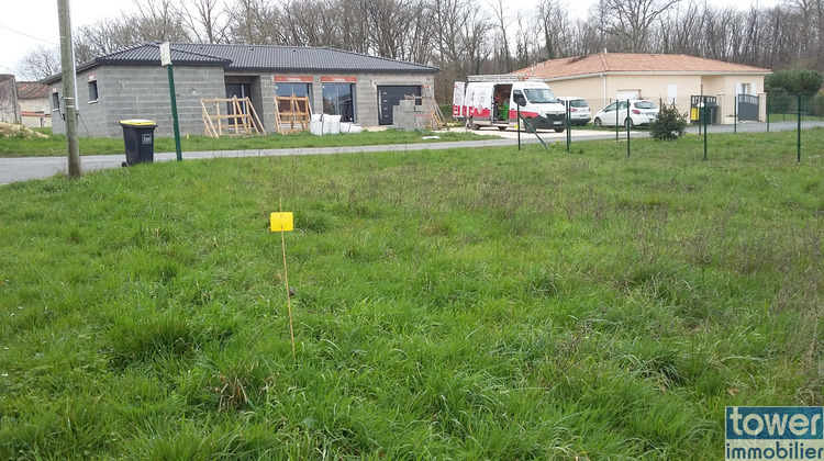 Ma-Cabane - Vente Terrain Garat, 1013 m²