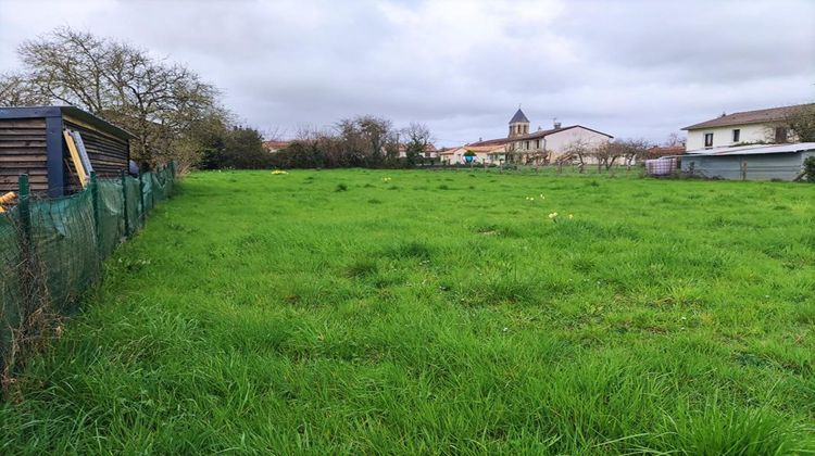 Ma-Cabane - Vente Terrain GENCAY, 1885 m²