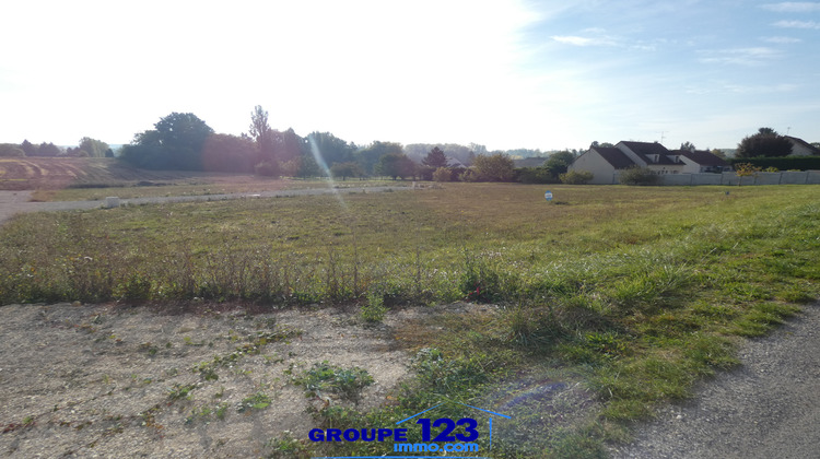 Ma-Cabane - Vente Terrain Guerchy, 600 m²