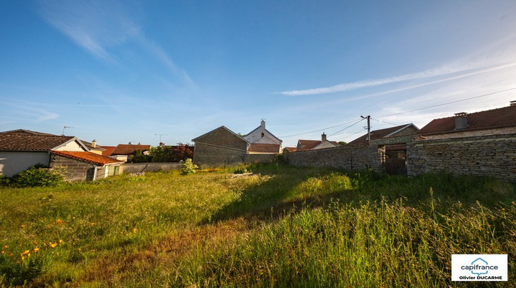 Ma-Cabane - Vente Terrain IS SUR TILLE, 748 m²