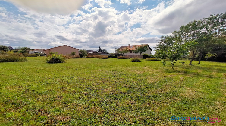 Ma-Cabane - Vente Terrain L'Isle-Jourdain, 1024 m²