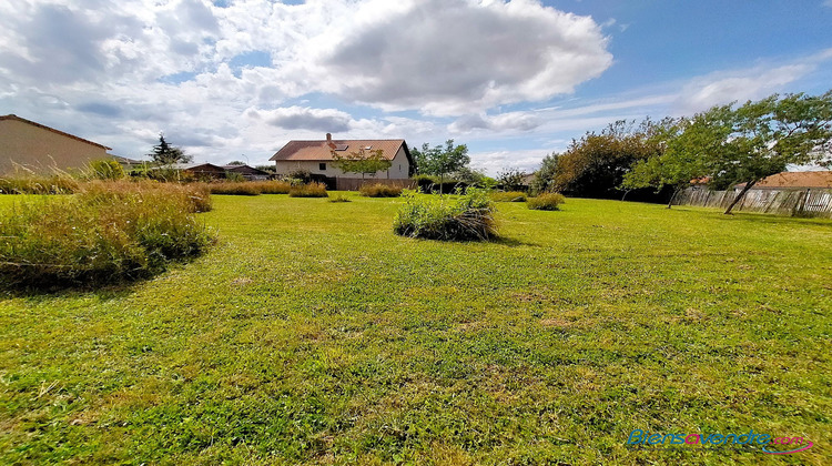 Ma-Cabane - Vente Terrain L'Isle-Jourdain, 1024 m²