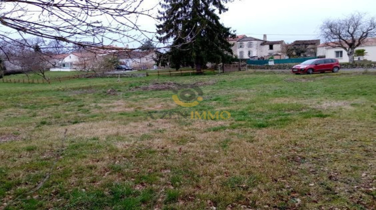 Ma-Cabane - Vente Terrain La Chapelle-Bertrand, 902 m²