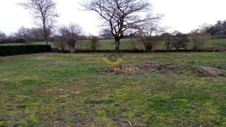 Ma-Cabane - Vente Terrain La Chapelle-Bertrand, 902 m²