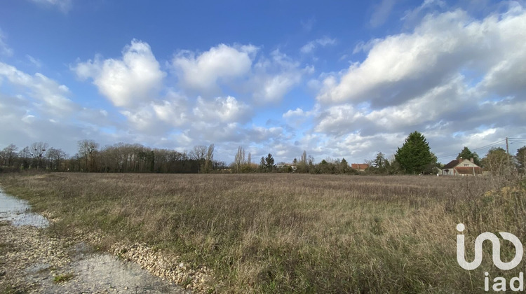 Ma-Cabane - Vente Terrain La Cour-Marigny, 2232 m²