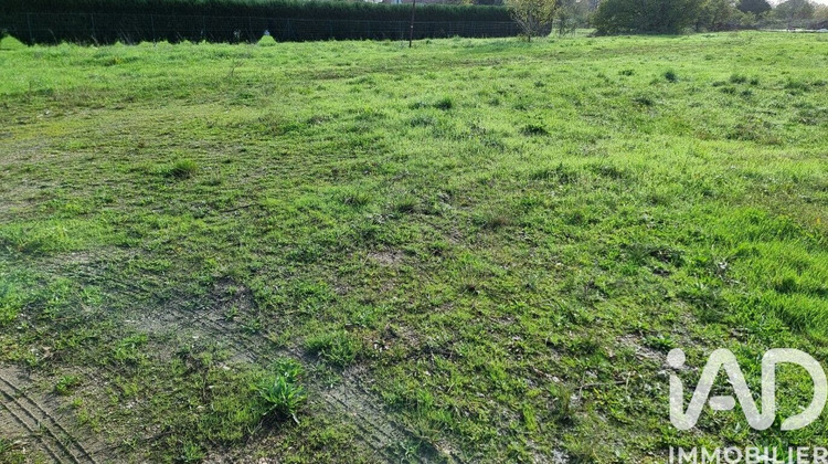 Ma-Cabane - Vente Terrain Lamothe-Montravel, 1315 m²