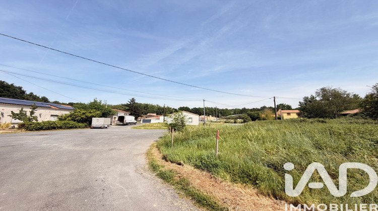 Ma-Cabane - Vente Terrain Landeronde, 327 m²