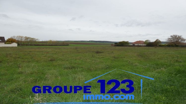 Ma-Cabane - Vente Terrain Laroche-Saint-Cydroine, 6872 m²