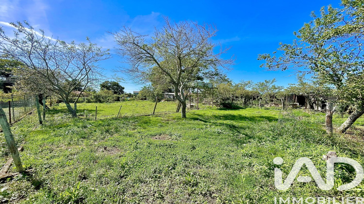 Ma-Cabane - Vente Terrain Lathus-Saint-Rémy, 892 m²