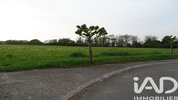 Ma-Cabane - Vente Terrain Le Burgaud, 863 m²