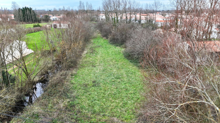 Ma-Cabane - Vente Terrain LE PERRIER, 2023 m²