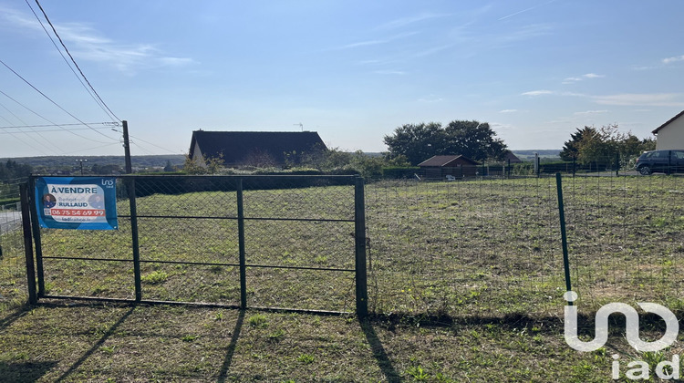 Ma-Cabane - Vente Terrain Le Pont-Chrétien-Chabenet, 741 m²