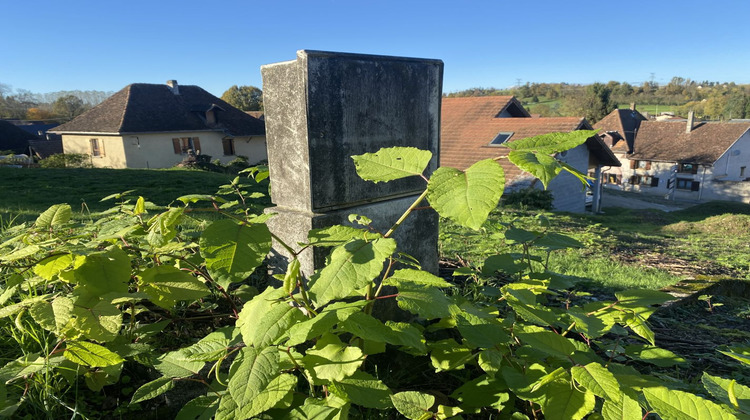 Ma-Cabane - Vente Terrain LE PONT DE BEAUVOISIN, 0 m²