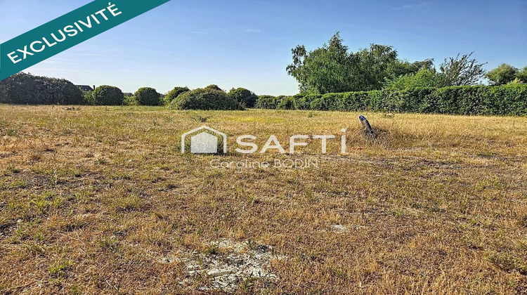 Ma-Cabane - Vente Terrain Le Puy-Notre-Dame, 1704 m²