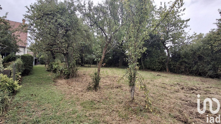 Ma-Cabane - Vente Terrain Les Aix-d'Angillon, 2600 m²