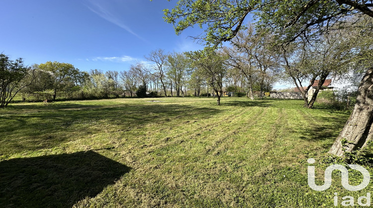 Ma-Cabane - Vente Terrain Les Bordes, 1092 m²