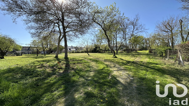 Ma-Cabane - Vente Terrain Les Bordes, 1092 m²