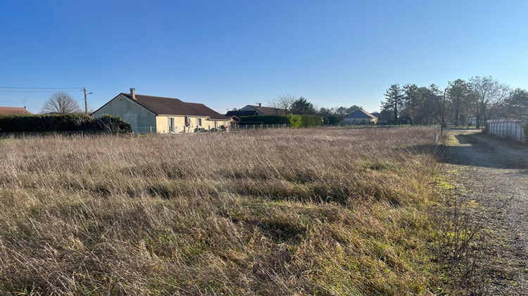 Ma-Cabane - Vente Terrain LES GRANDES CHAPELLES, 1696 m²