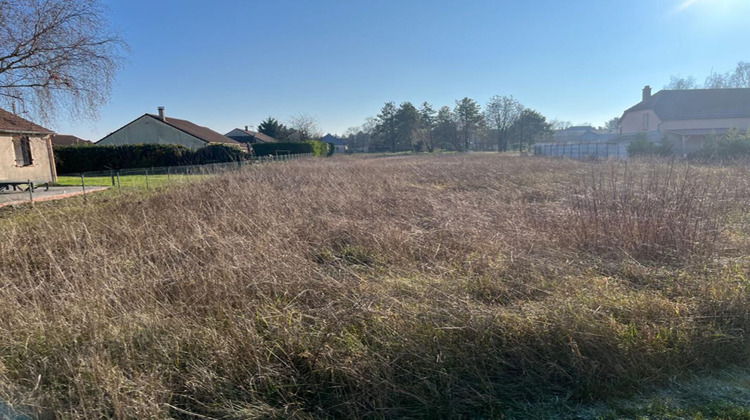 Ma-Cabane - Vente Terrain LES GRANDES CHAPELLES, 1696 m²
